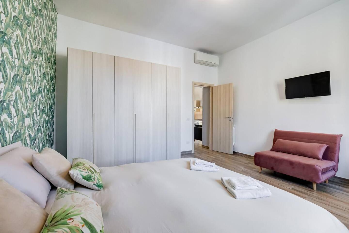 Bright And Spacious 2Bdr Apartment Рим Экстерьер фото